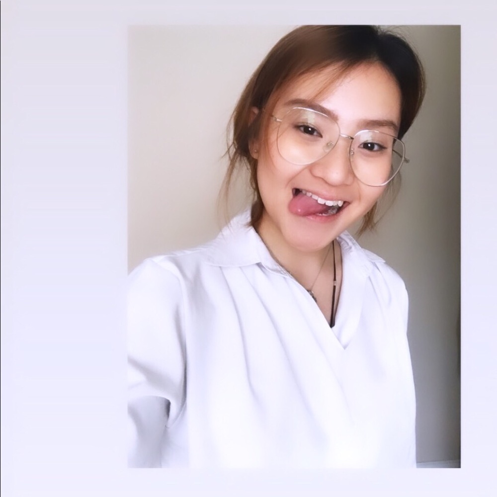 Meet your Posher, Elaine